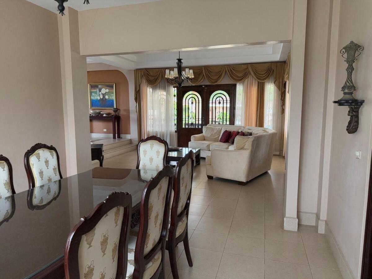Casa Magna Hotel ลาส ทาบลาส ภายนอก รูปภาพ